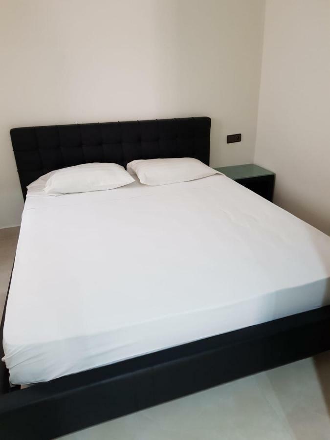 Saramica Seaside Apartment Fnideq Eksteriør billede